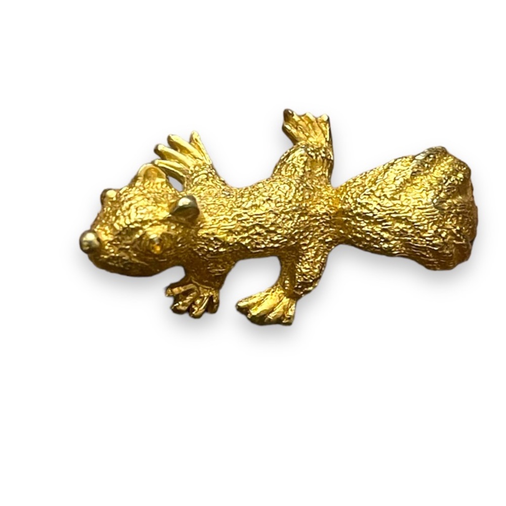 234 SMI vintage squirrel brooch 💜